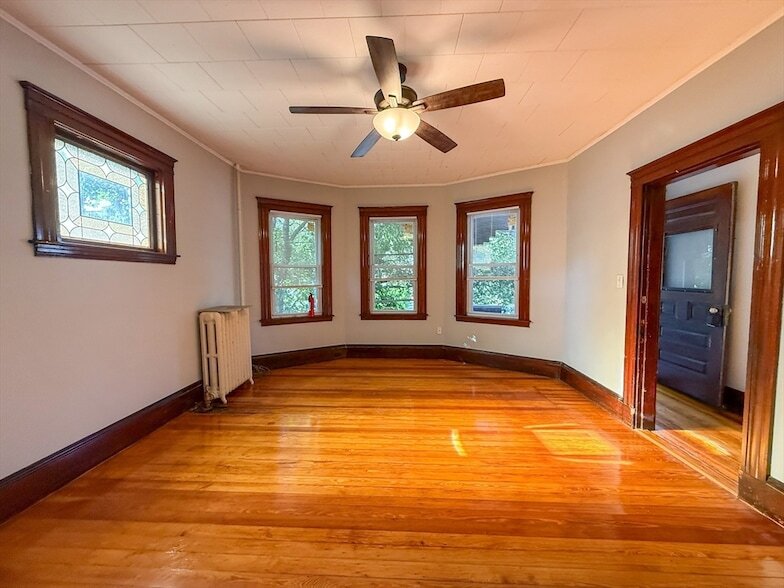 Photo - 7 Lambert St