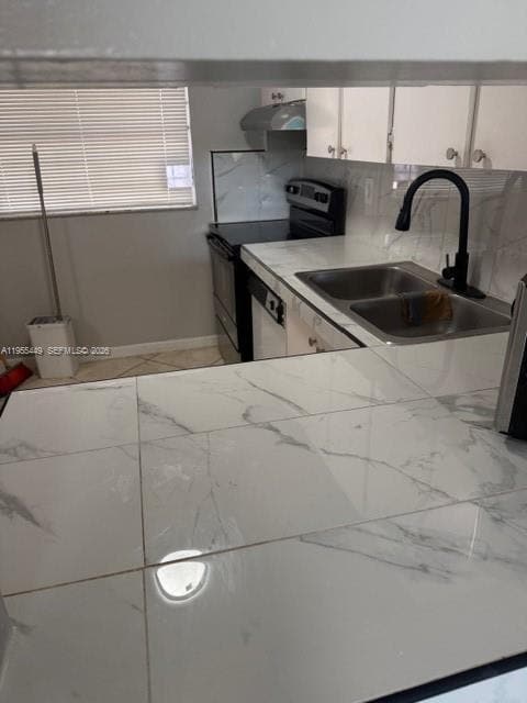 Foto del edificio - 250 W Park Dr