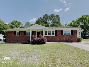 Building Photo - 207 Britt St