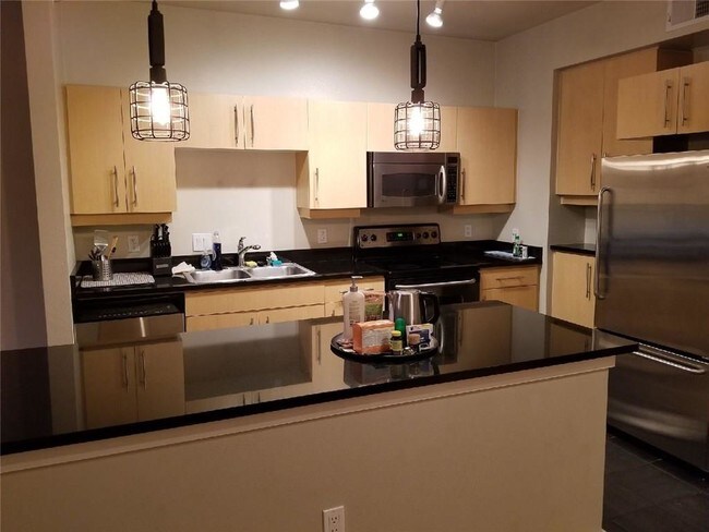 Foto del edificio - 4414 Cedar Springs Rd