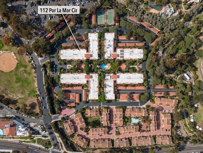 Foto del edificio - Total Quality Living! El Escorial... EAST BEACH!