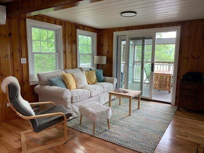 Foto del edificio - 3 Pine Tree Dr