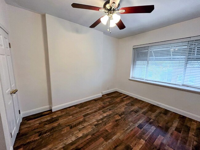 Bedroom 2 - 719 Wilmington Ave