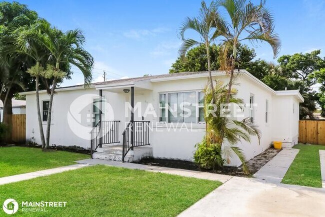 Building Photo - 810 El Vedado, West Palm Beach, FL 33405