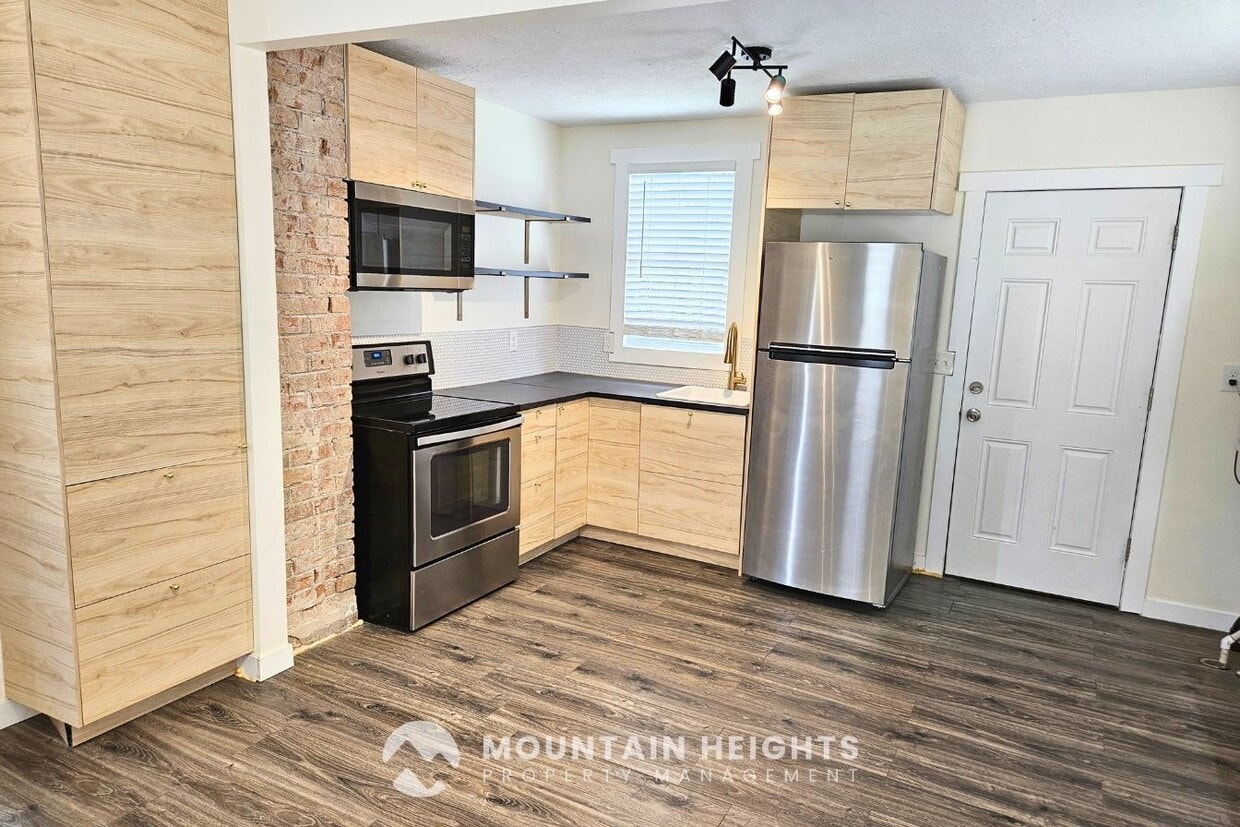 Photo - 1074 East Kensington Avenue
