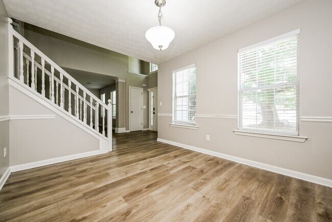 Foto del edificio - 409 Grove Park Dr
