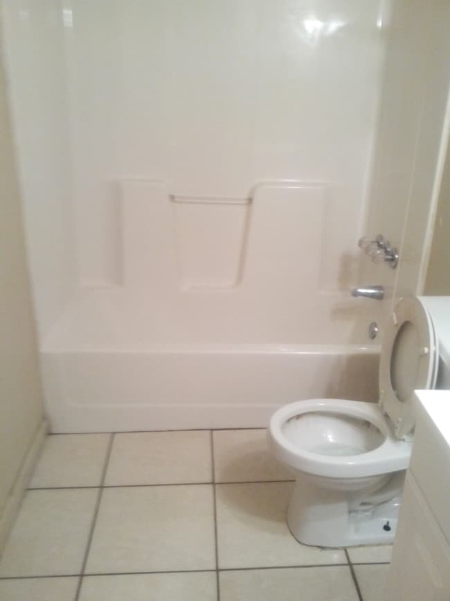 Foto del edificio - 724 W 18th St