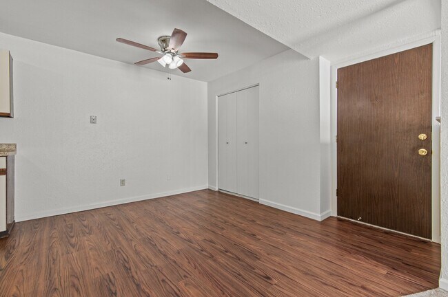 Foto del edificio - Genesee Village - Flint, MI