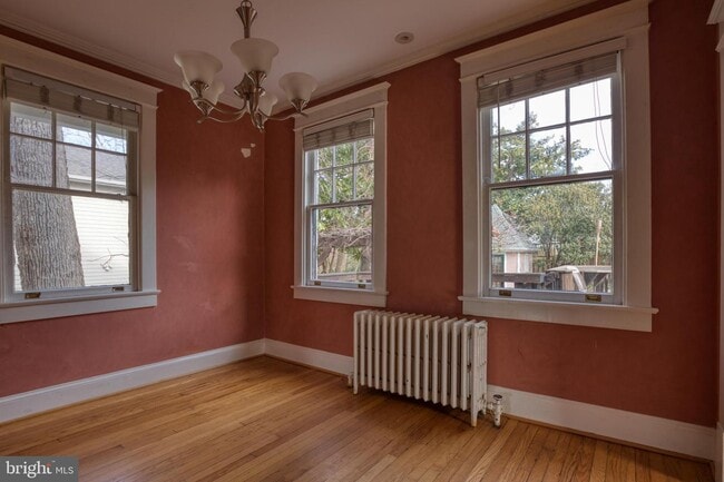 Building Photo - 2029 N Kenmore St
