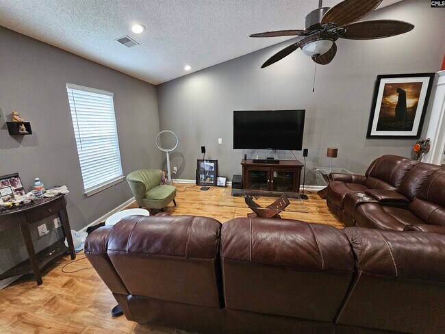 Building Photo - 126 Fair Haven Way