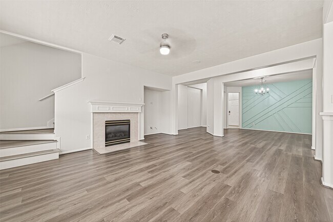 Foto del edificio - 19343 Dickson Park Dr