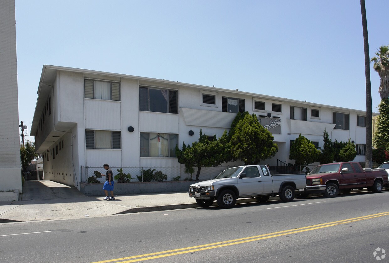 141 N Normandie Ave - Caribbean Normandie