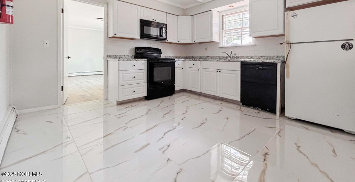 Foto del edificio - 1533 Eleventh Ave