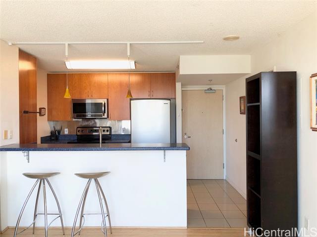 Foto principal - 1448 Young St