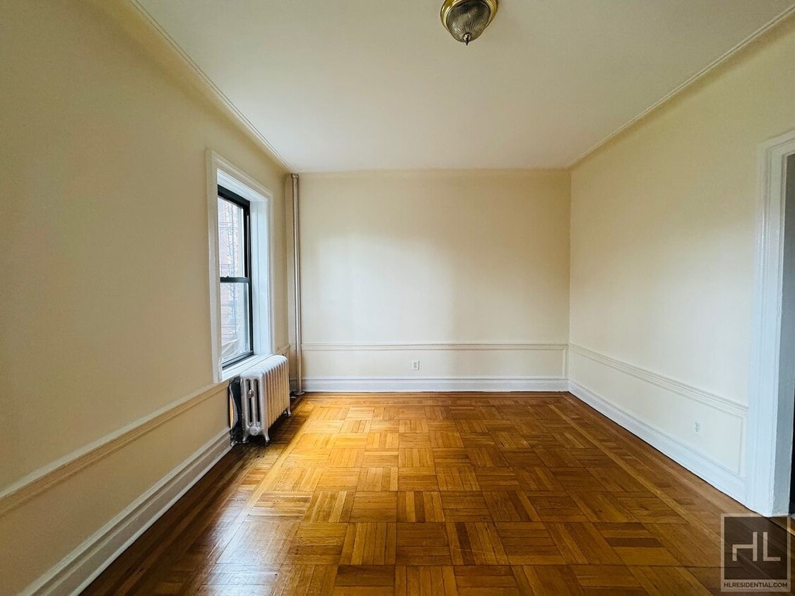 Primary Photo - WEST 204 STREET