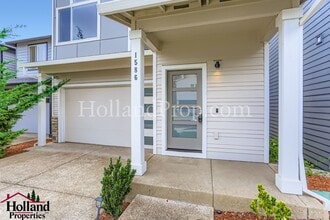 Building Photo - 1586 19th Ave