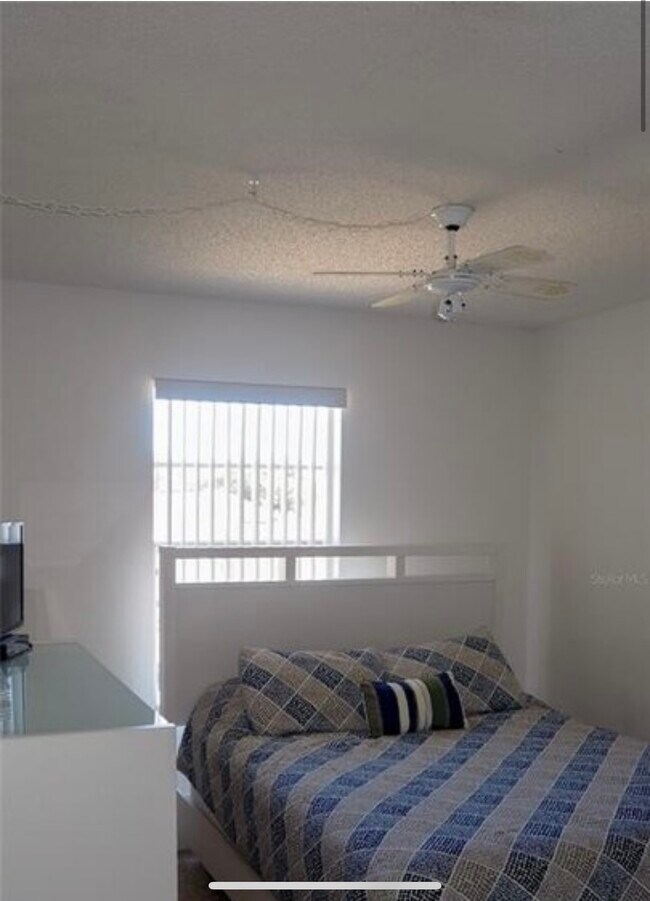 Foto del edificio - 203 Hidden Springs Cir