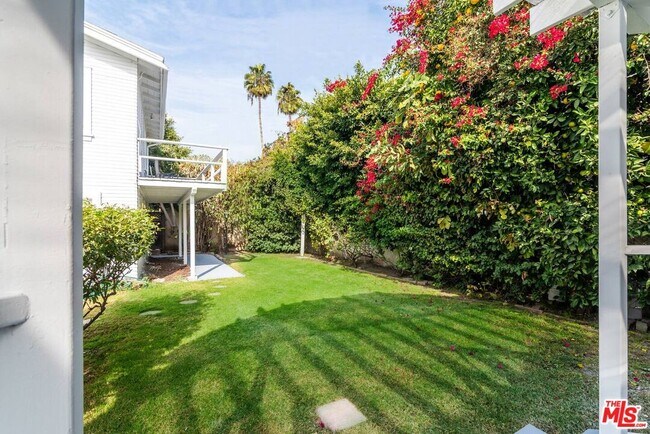 Building Photo - 8655 Clifton Wy