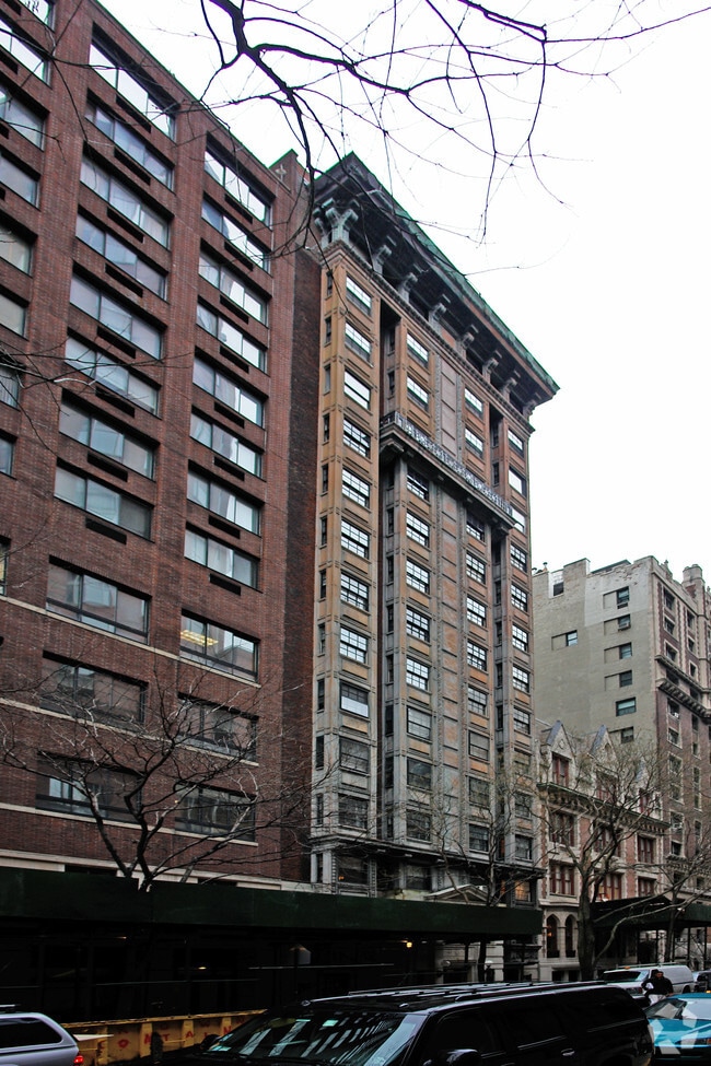 Building Photo - Atelier Building Studios