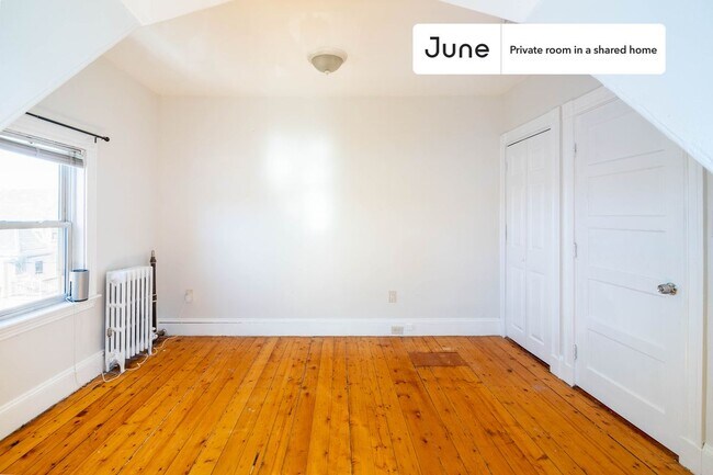 Foto del edificio - Room in Shared 7 bed/2 bath home in Brighton