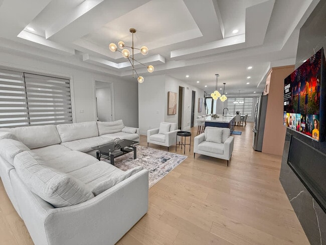 Building Photo - 4540 Valerio Cres