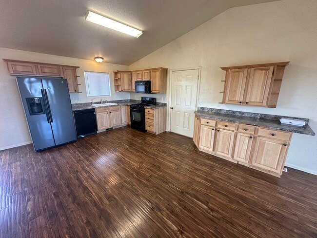 Building Photo - 7781 Donner Pass View