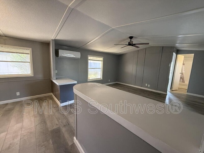 Building Photo - 314 Riverwood Ln