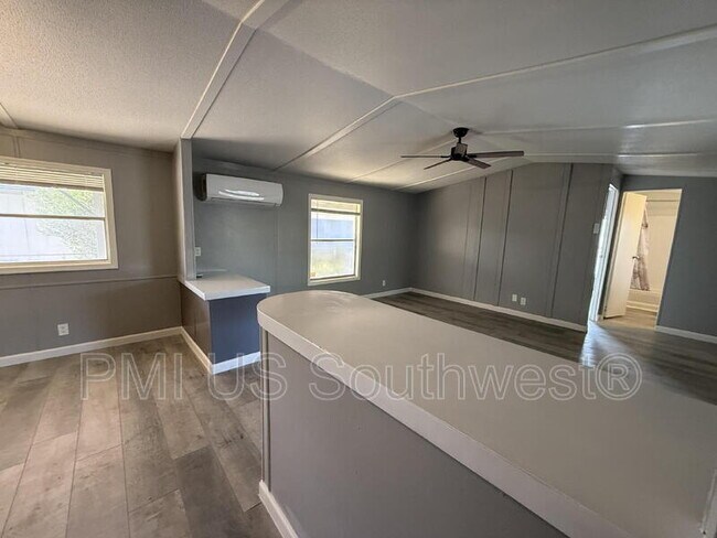 Foto del edificio - 314 Riverwood Ln