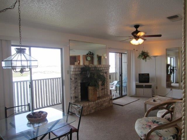 Foto del edificio - 15225 Leeward Dr