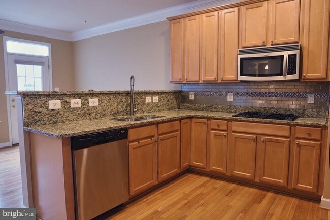 Building Photo - 4324 Talmadge Cir