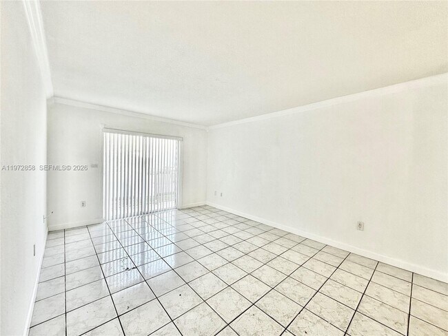 Foto del edificio - 4275 NW South Tamiami Canal Dr