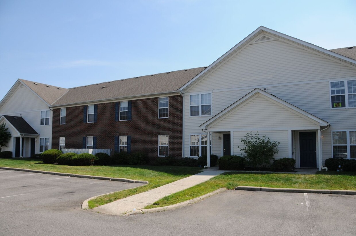 Primary Photo - 5561 Cedar Springs