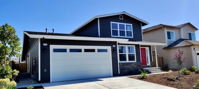 Building Photo - Two-level home located in Coffey Park!