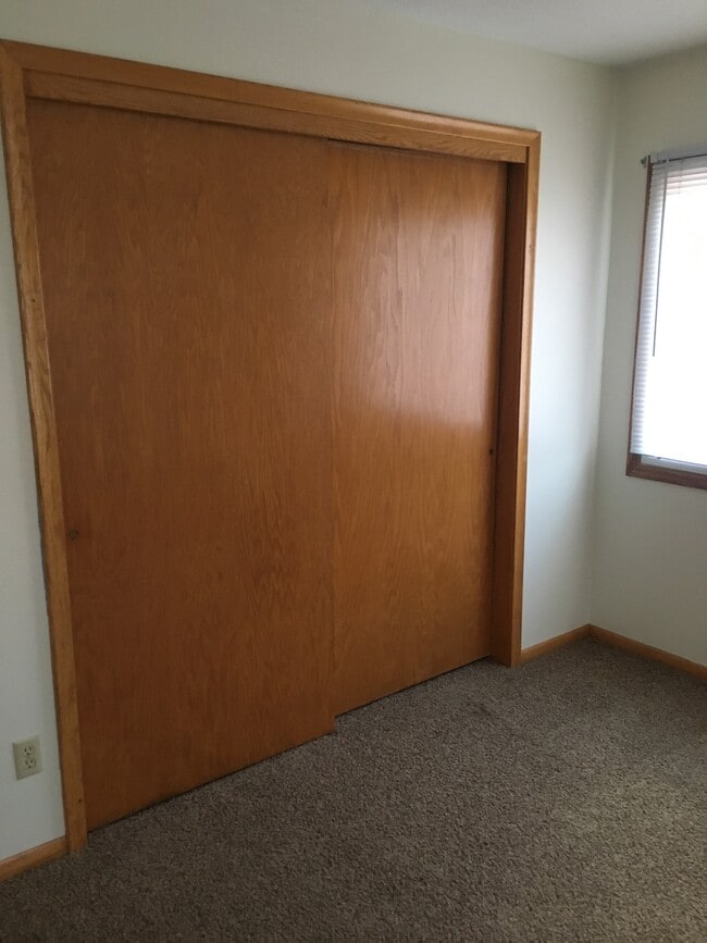 Building Photo - Prior Marshall Apartments