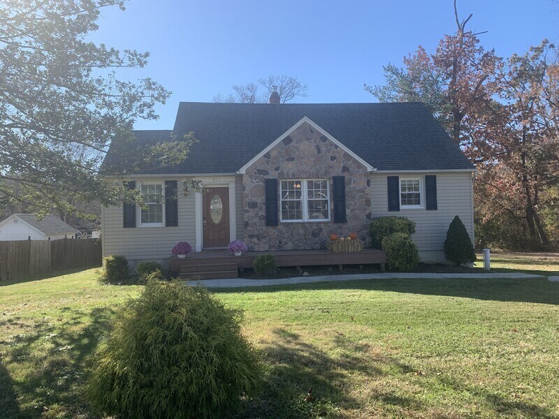 Foto principal - 8025 Bradshaw Rd