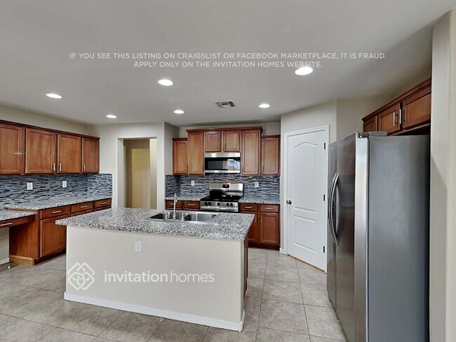 Foto del edificio - 928 W Desert Canyon Dr