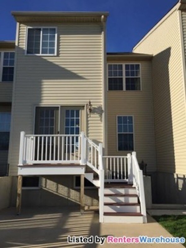 Photo - 402 Callander Way Townhome