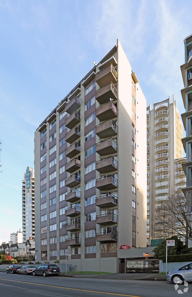 Photo du bâtiment - Penthouse Towers