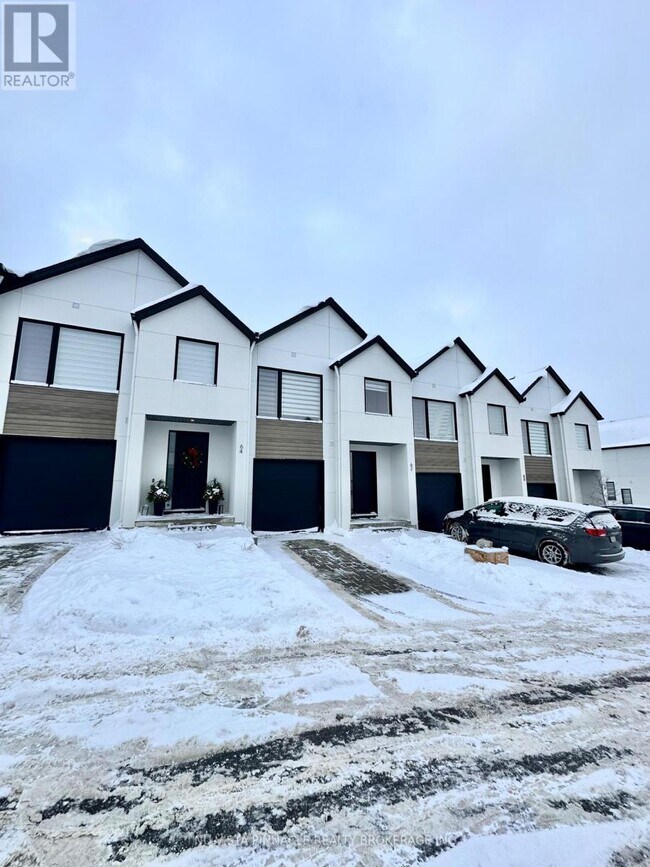 Building Photo - 1965 Upperpoint Gate