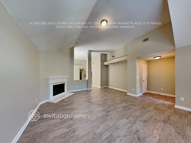 Foto del edificio - 4831 Wilkins Station Dr