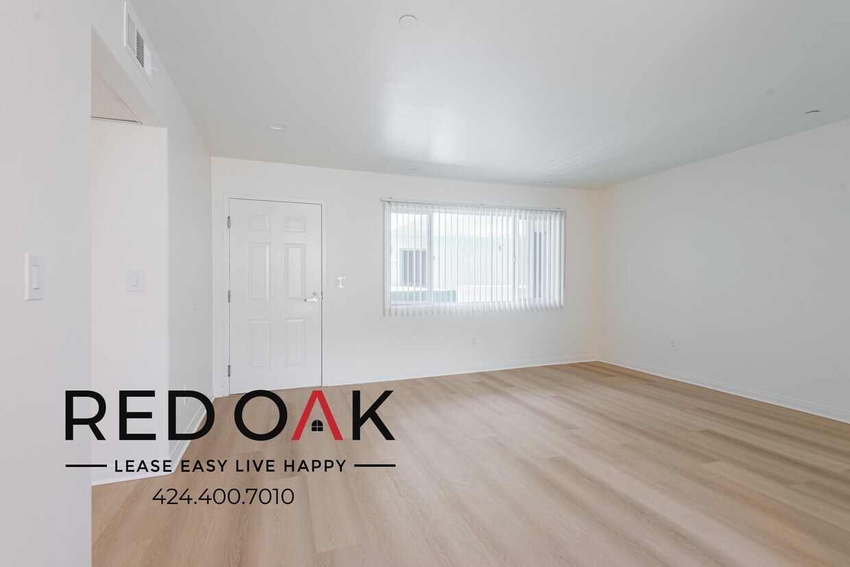 Primary Photo - Gorgeous and Spacious Top Floor Two Bedroo...