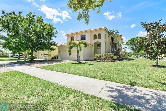 Foto del edificio - 5919 Walnut Park Ln