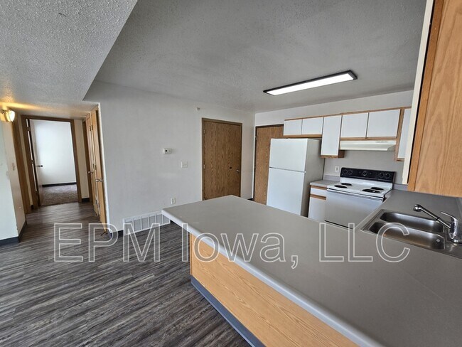 Foto del edificio - 60 Miller Ave SW