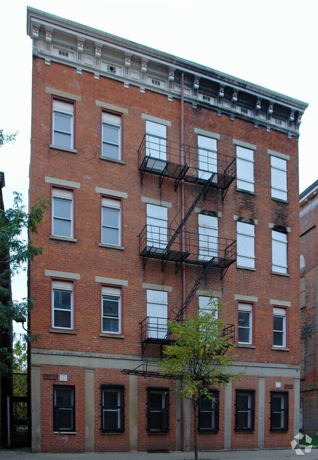 Building Photo - 1421-1423 Race St