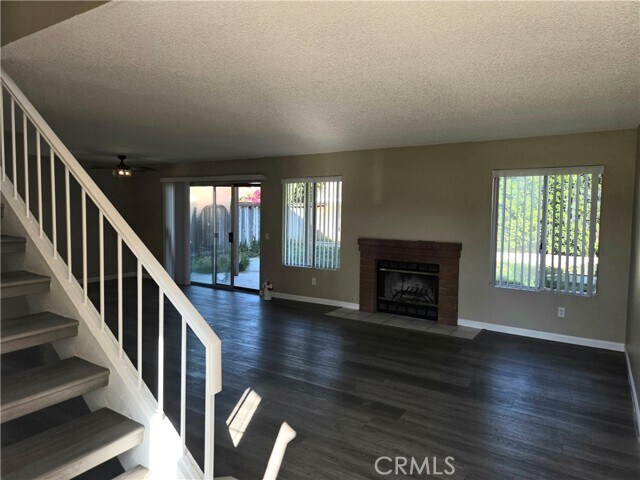 Foto del edificio - 1711 Glenview Dr