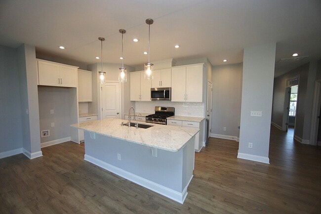 Building Photo - 24 Plenty Ct