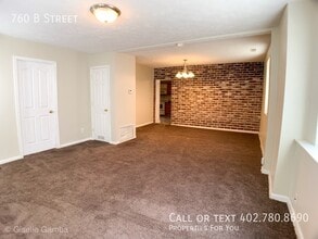 Building Photo - 760 B St