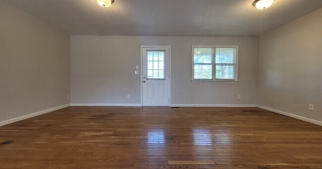 Building Photo - 4321 Lynchburg Rd