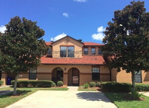 Building Photo - 336 Redwood Ln