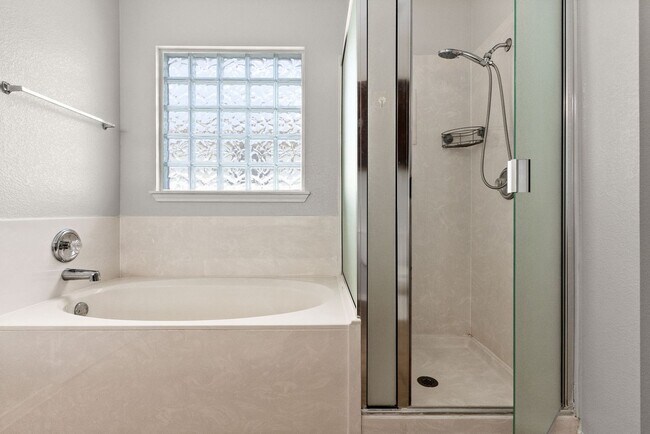 Foto del edificio - 2002 Isabelle Dr